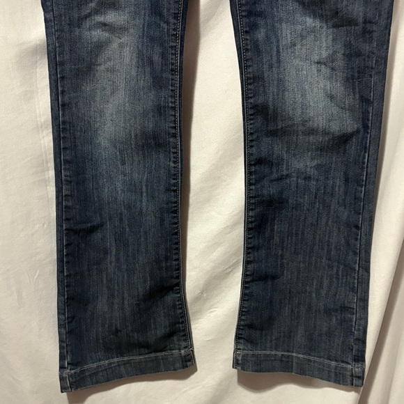 Wrangler Women's Straight Leg Blue Jeans - Picture 4 of 10